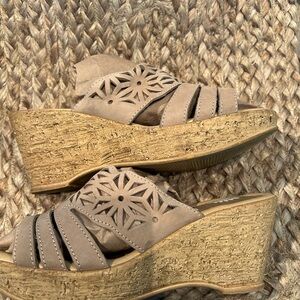 Spring Step Italian Leather Platform Wedge Sandals Size 38 / 8.5